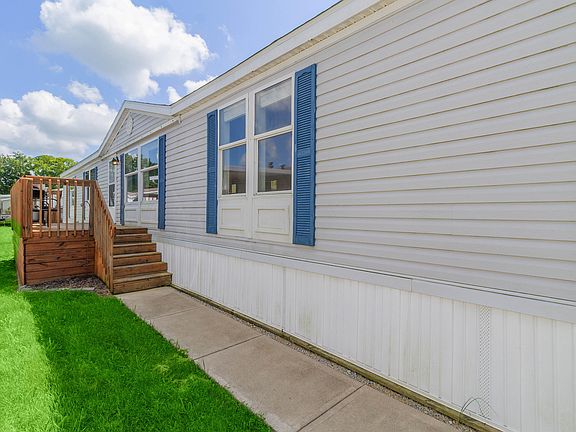 3rd image of 1102 Apple Blossom Ln