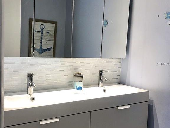 3rd image of 2700 Bayshore Blvd APT 5204
