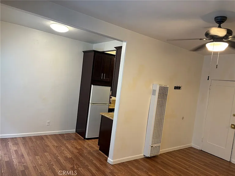 723 E 3rd St #11 — Photo 7