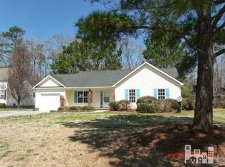 1805 N County Dr, Castle Hayne, NC 28429