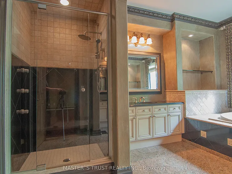 678 Saint Nicholas Ct — Photo 29