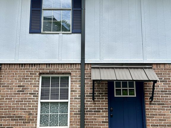 2nd image of 1994 Bouton Bnd APT 17