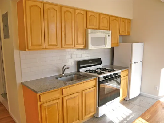 Rented by Veracity NYC LLC | media 28