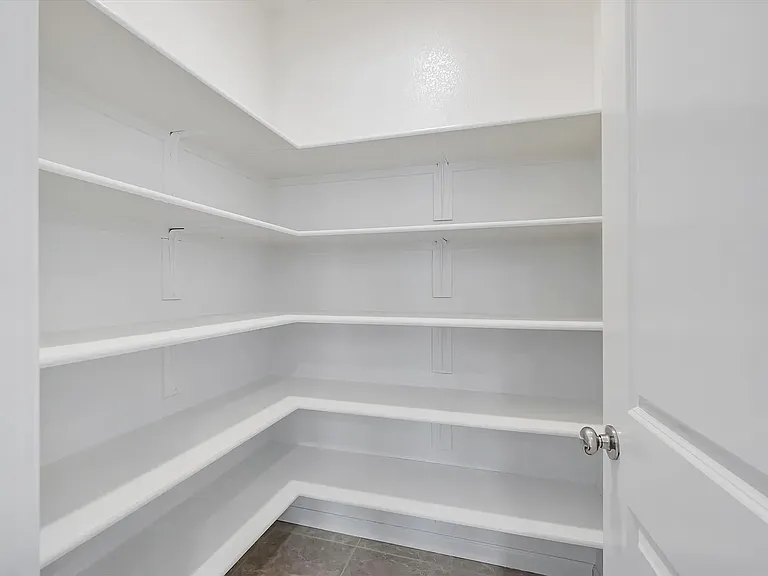 5319 Hames Valley Ln — Photo 12