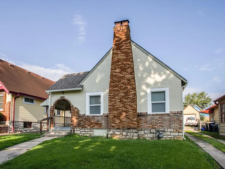 6210 Agnes Ave — Photo 3