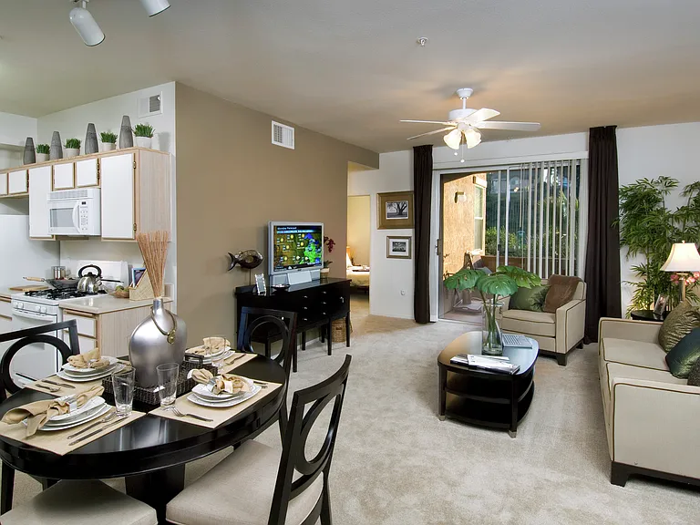 Vista Bella Apartment Homes — Photo 16