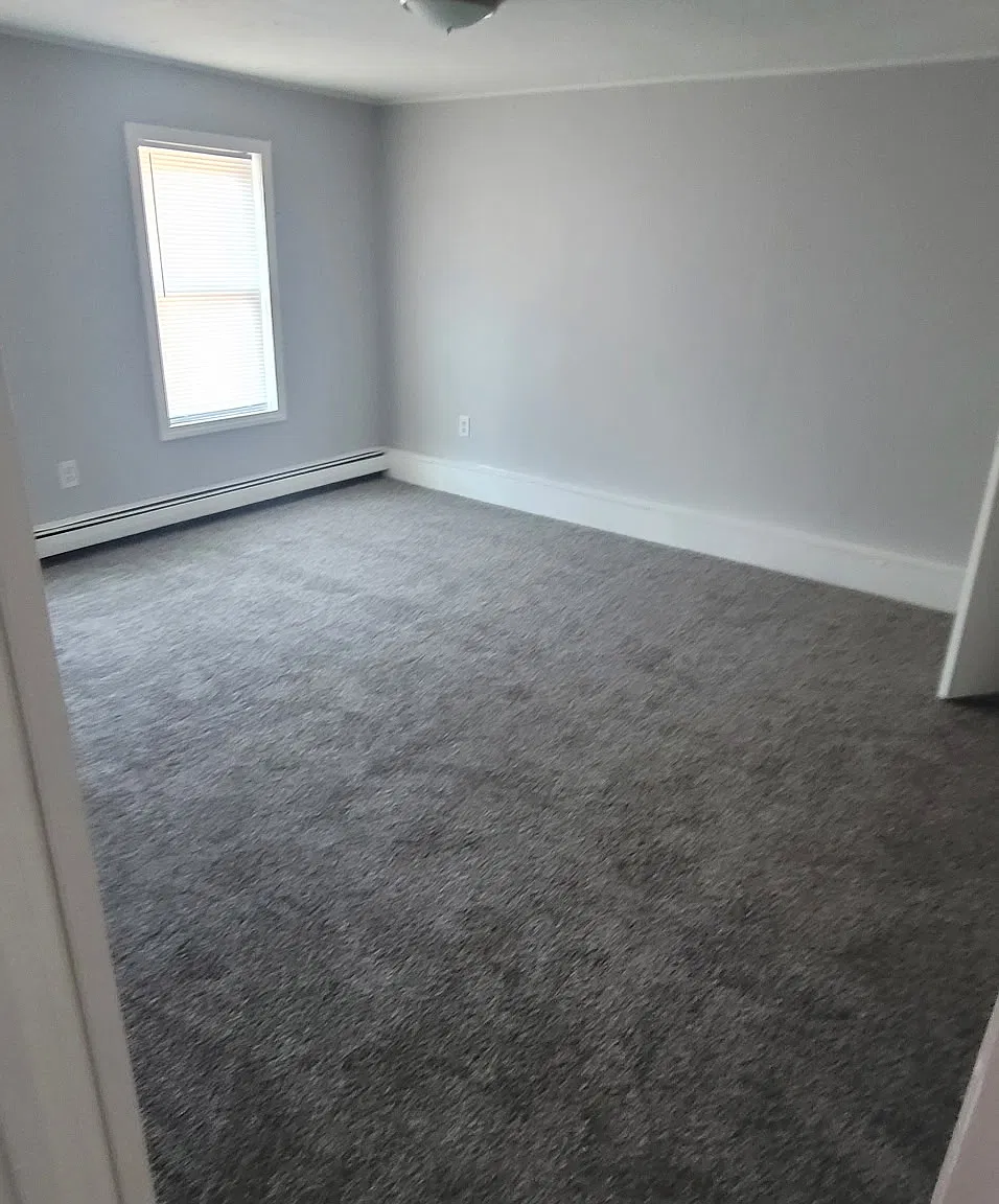 3 bed, $3,400 — Photo 2