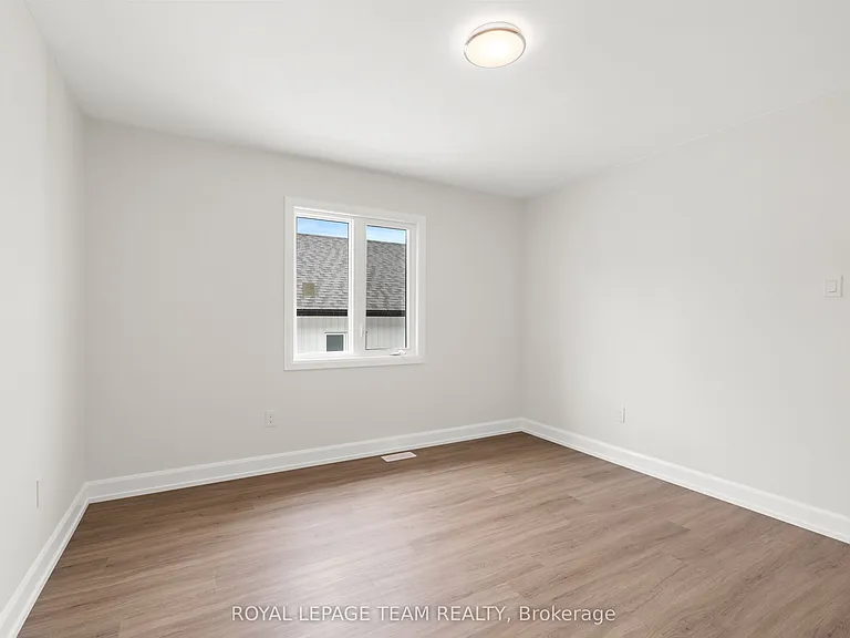 6952 Notre Dame St #B — Photo 16
