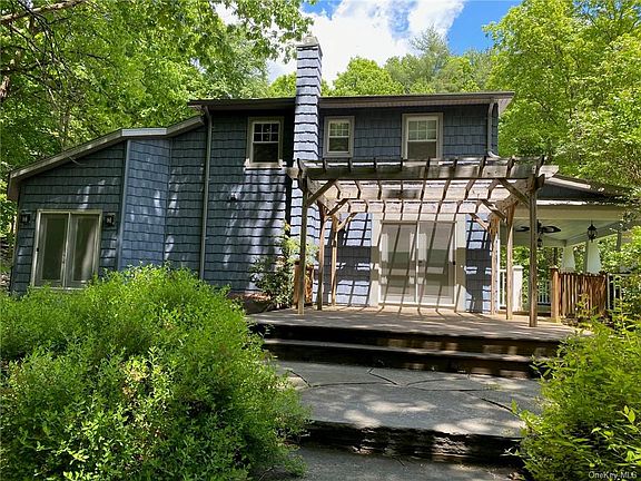 4th image of 71 Brooktrail Road