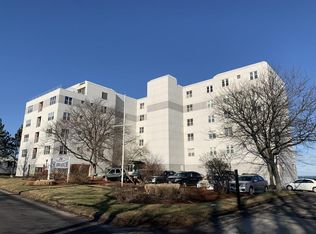 20 Rockland House Rd APT 203, Hull, MA 02045