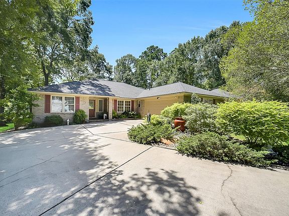 2nd image of 35 Blush Hill Dr