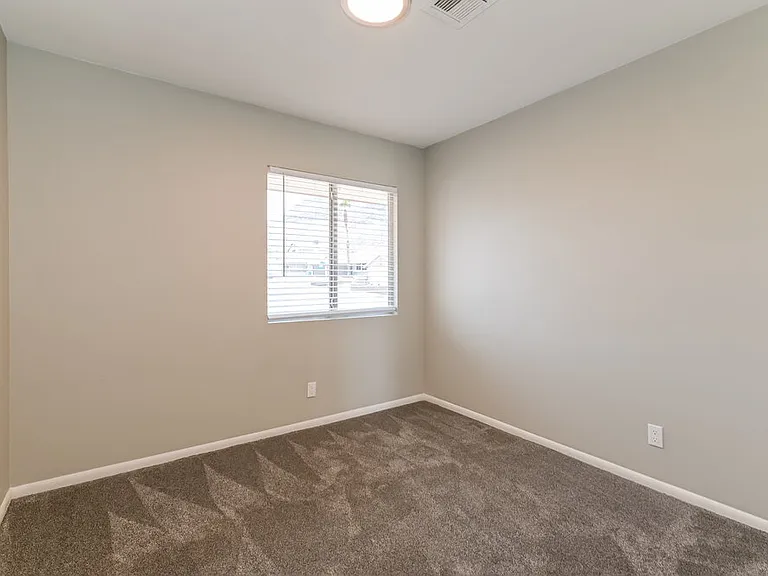 364 Toyabe St — Photo 13
