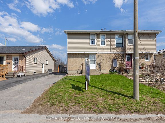 3rd image of 75 Wycliffe Cres
