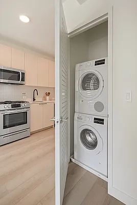 Rented by Living New York | media 39