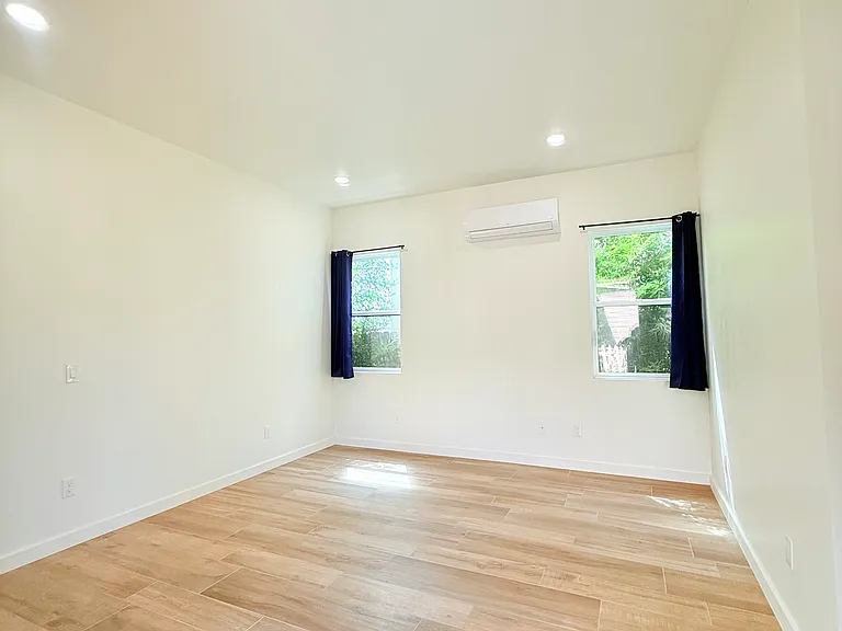 1514 Garden St #8 — Photo 4