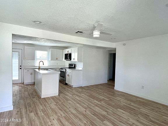 4th image of 1005 E TEMPE Drive