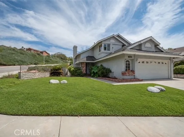 28454 Evergreen Ln, Santa Clarita, CA 91390