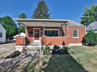 411 Cape Cod Dr, Springfield, OH 45505