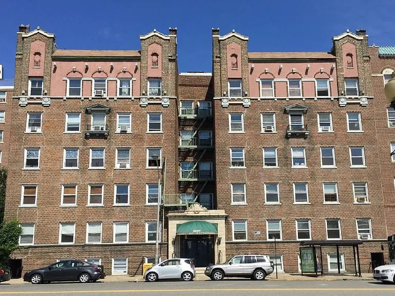 5907 Blvd East — Photo 2