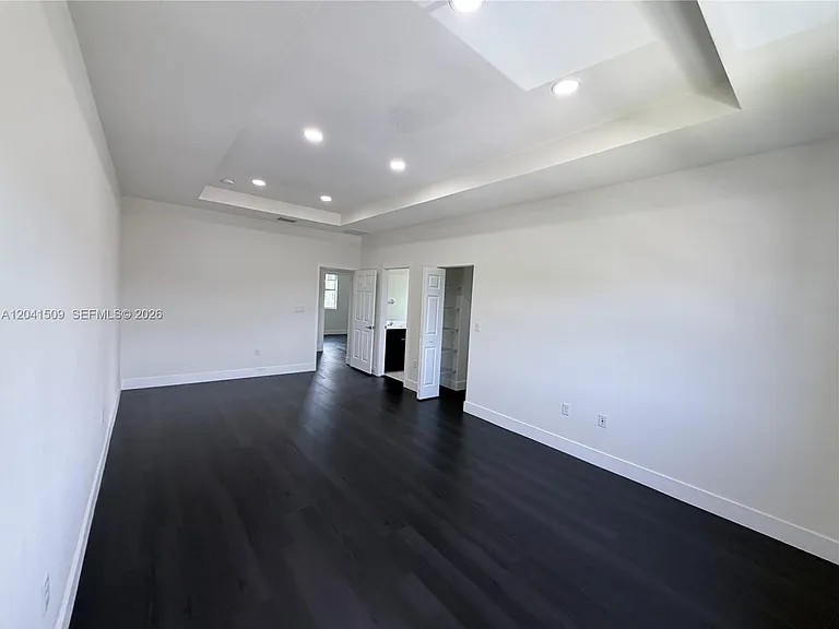 268 SE 31st Ave — Photo 29