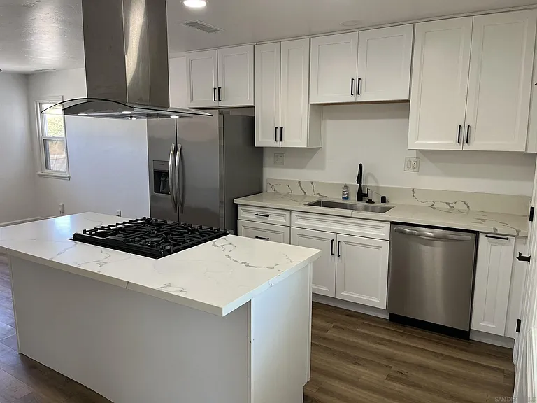 5375 Churchward St — Photo 3