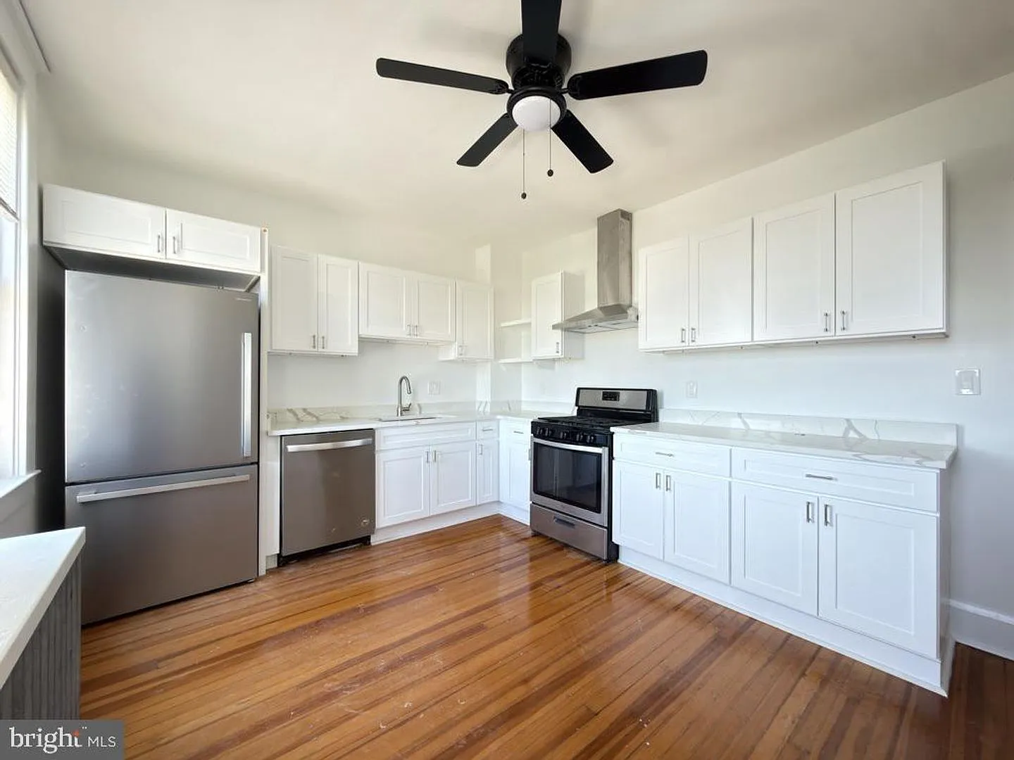 Charming 1bd 1bth apartment in the heart of Hampden! — Photo 4