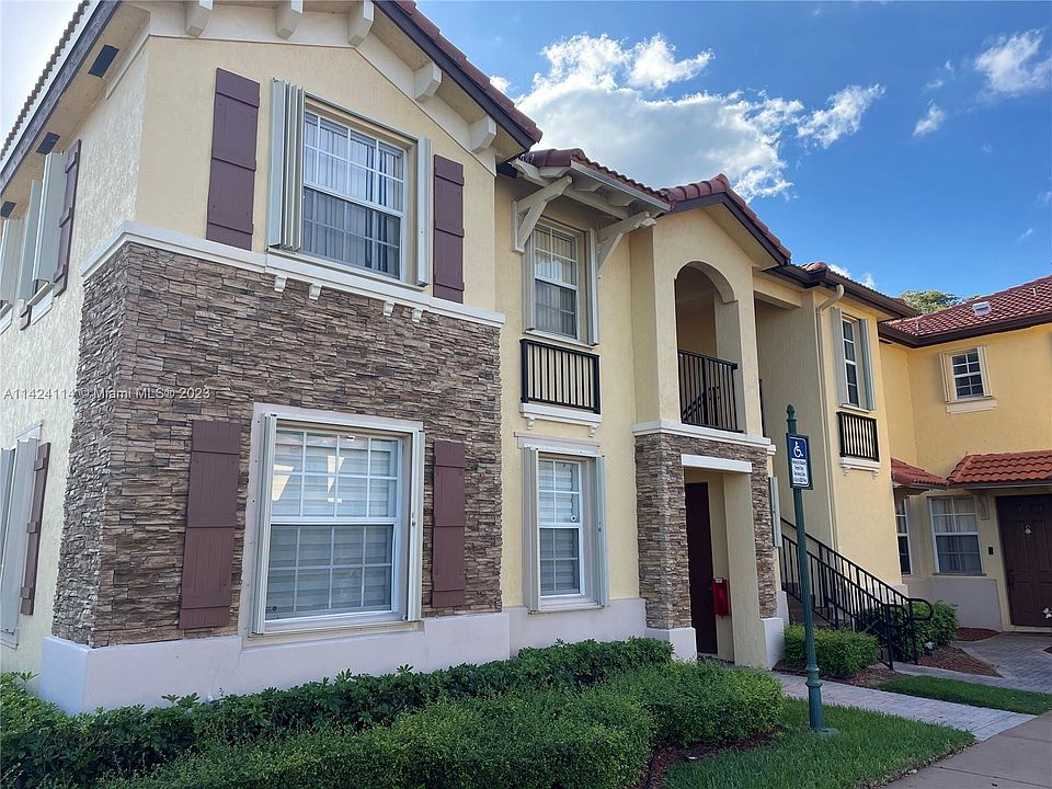 1st image of 3330 NE 13th Circle Dr #11122