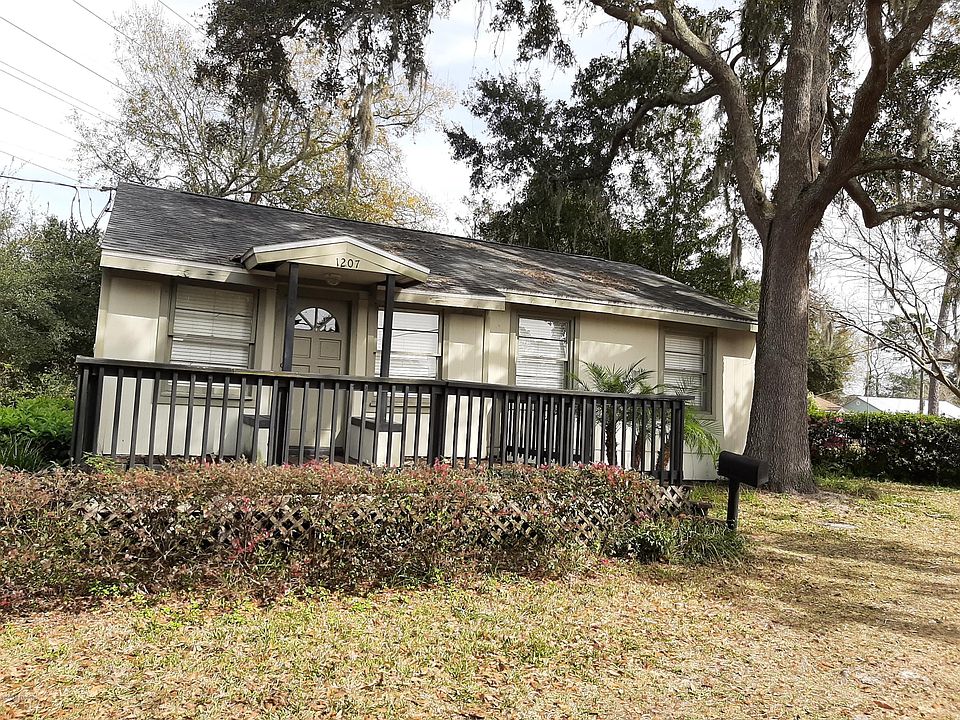 1st image of 1207 Plymouth Pl