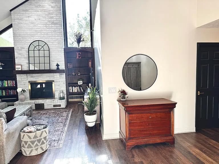 1723 Margarita Ln — Photo 14