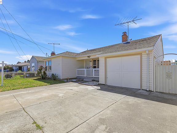 2nd image of 16311 Ria Dr