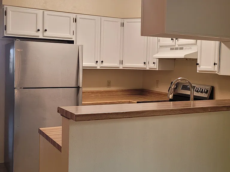 10174 W Dartmouth Ave — Photo 5