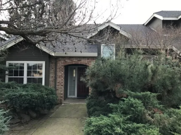 2704 Snyder Ave, Modesto, CA 95356