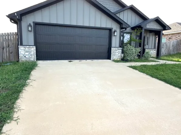 17115 Meadowview Ln, Lindale, TX 75771