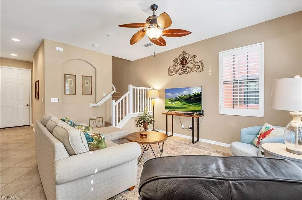 3 bed, 2.5 bath, 1744 sqft, $6,500 — Photo 4