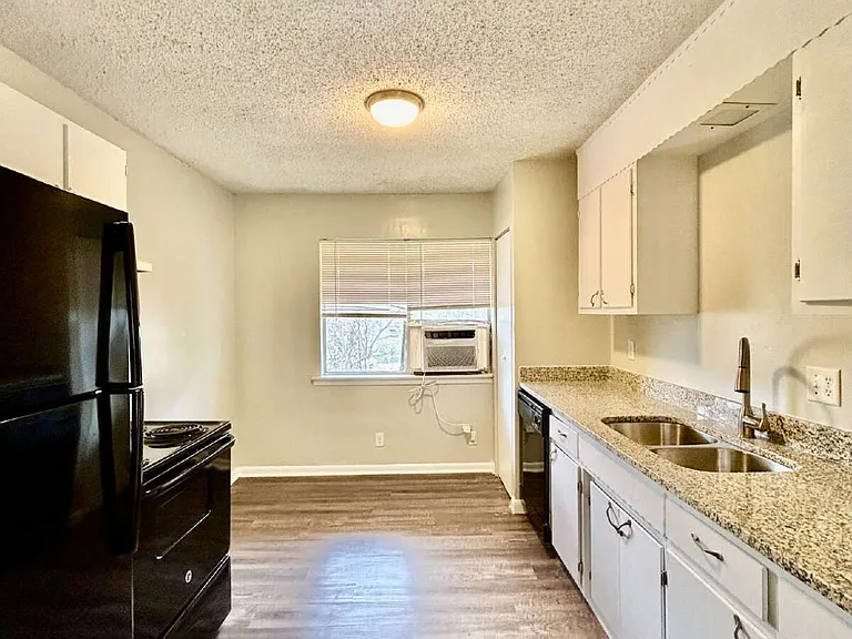 207 Valley View Ave #6 — Photo 4