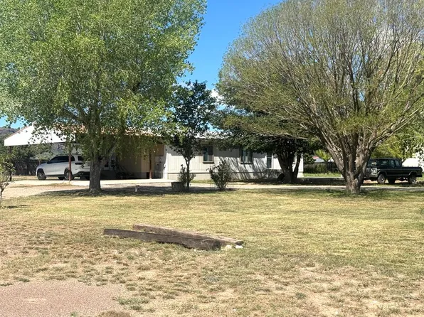913 Ted St, Alpine, TX 79830