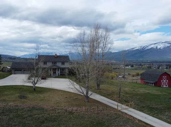 381 Sky West Ln, Hamilton, MT 59840