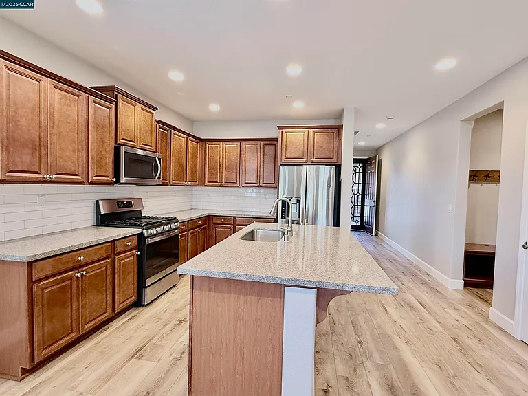 373 Anchorage Dr — Photo 7