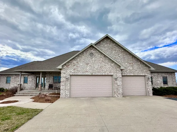 6650 Ledgetop Dr, Greenleaf, WI 54126