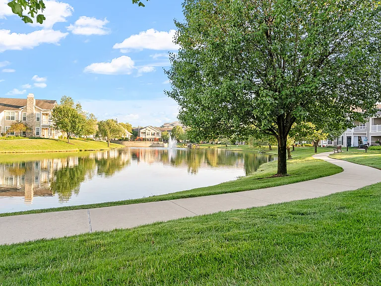 Parkway Lakeside — Photo 73