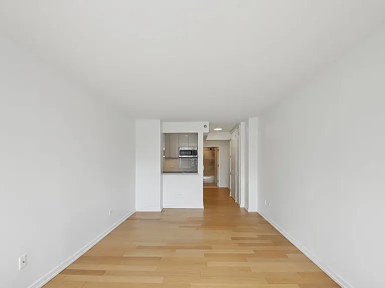 75 W End Ave #P2K — Photo 6