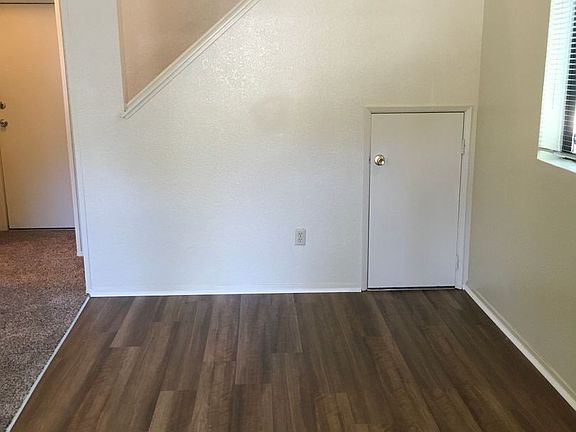 3rd image of 1138 Brandon Ct #13