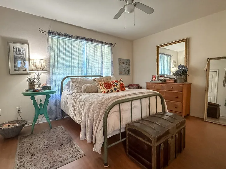 318 Earl King St — Photo 11