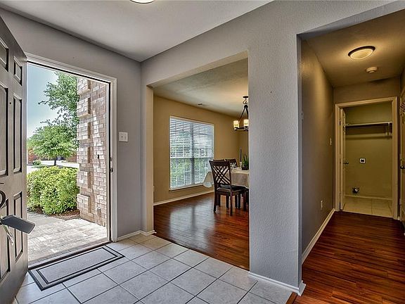 3rd image of 4184 Sydney Dr