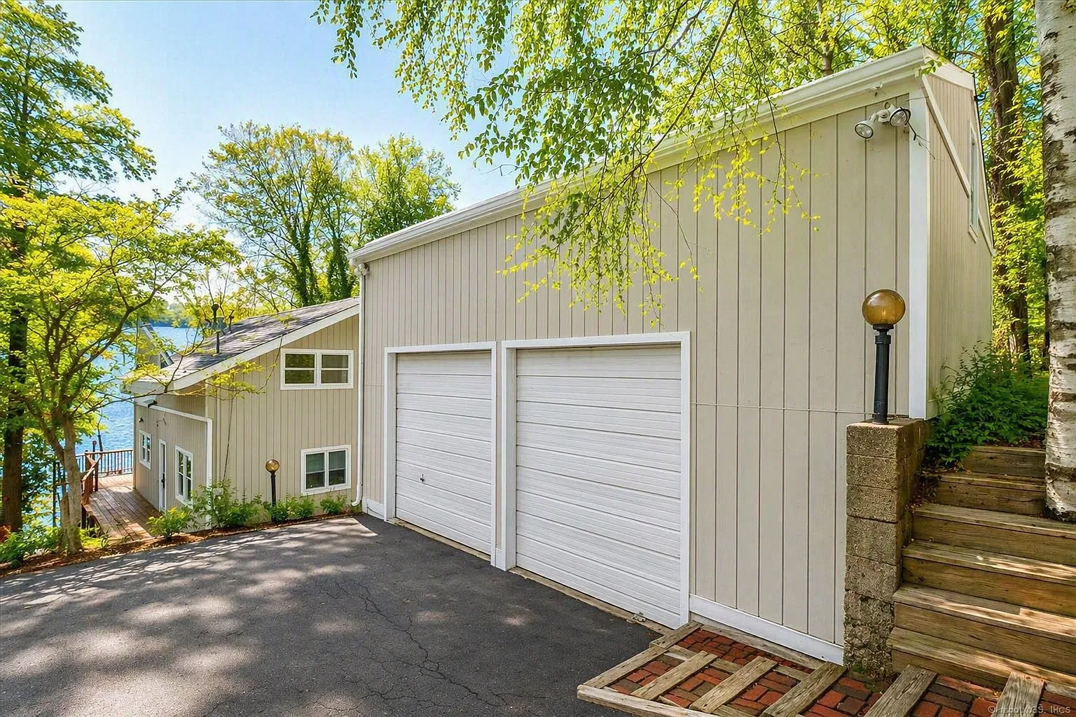 3 bed, 2464 sqft, $4,500 — Photo 4
