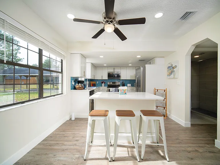 Winterhawk Dr — Photo 43