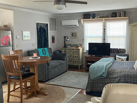 2nd image of 5389 Bear Point Ave
