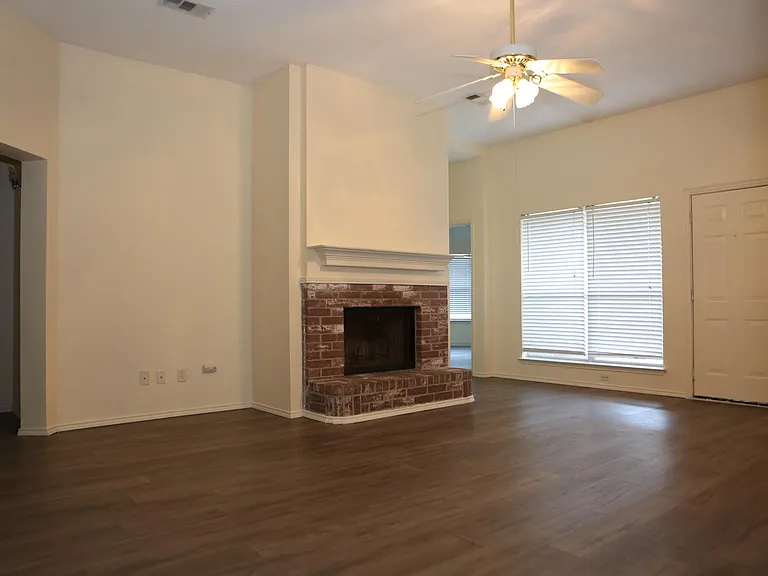 7305 Maplewood Dr — Photo 64
