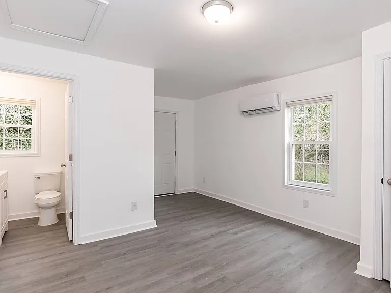 916 Star St — Photo 13