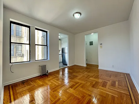 Rented by Bond New York | media 9